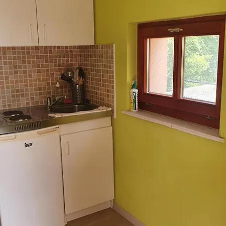 Apartment Sunshine Sh Apartmanhaz *